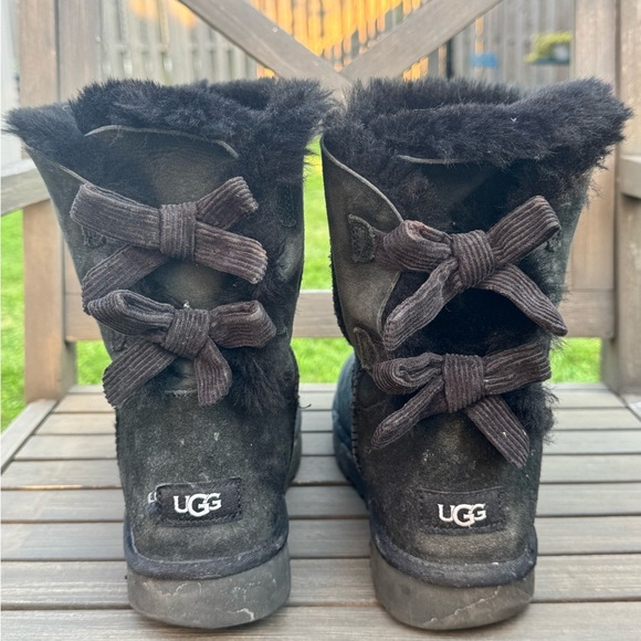 UGG Sued Black Boots - Great condition- Women's size 10 - Picture 2 of 7